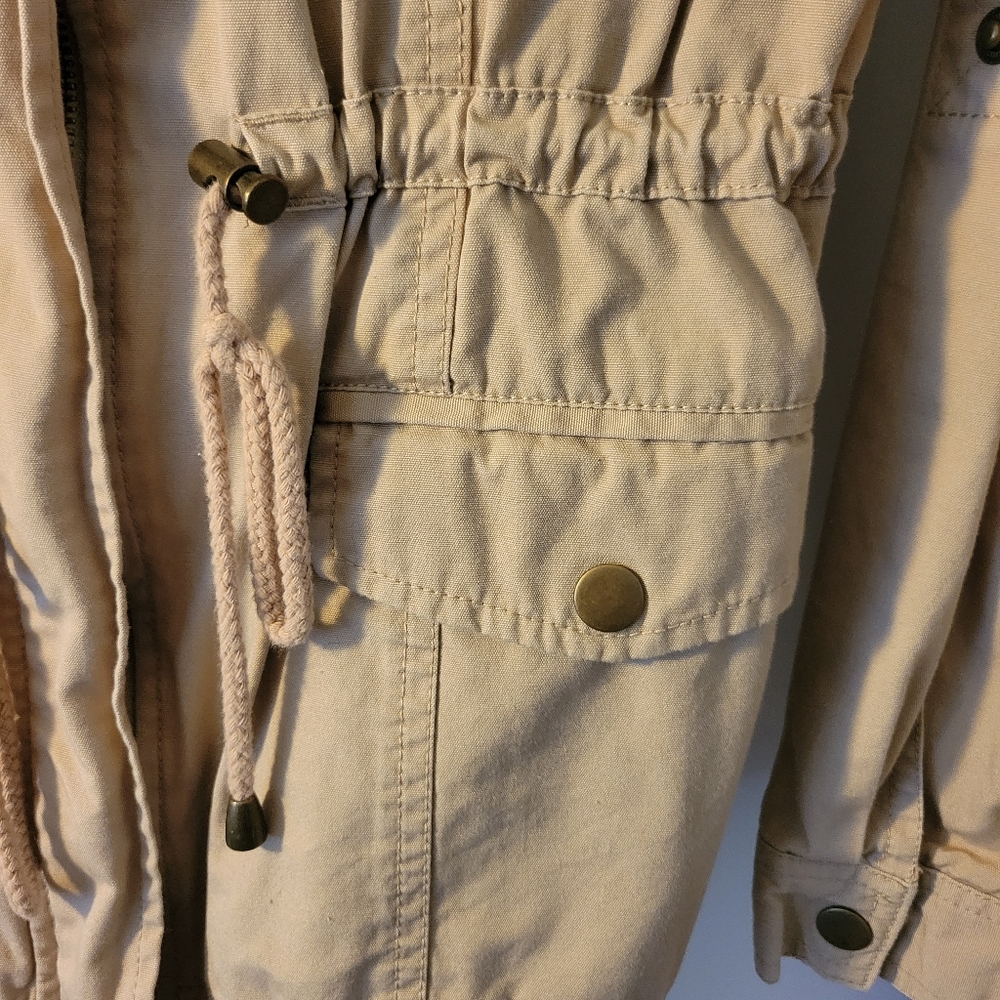 Jacket - Picture 4 of 5
